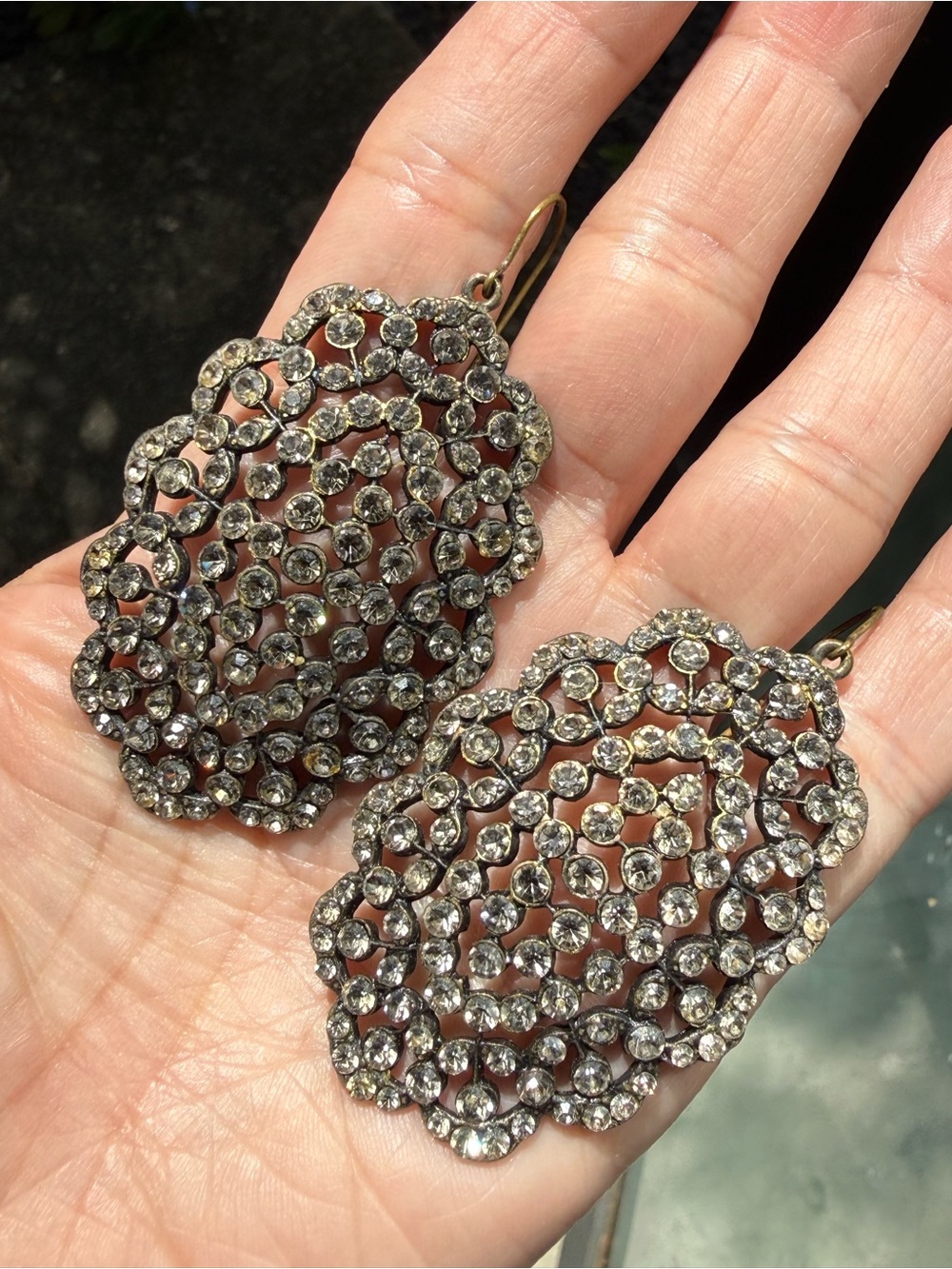 Vintage-Style Crystal Drop Earrings in Silver